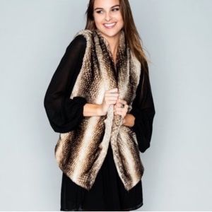 Show Me Your Mumu Fausta Fawn Fur Vest